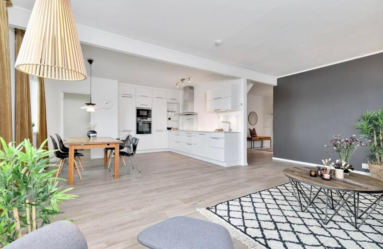 Din Hjem! Mitt I By1. Gratis Parkering!! Appartement Narvik Buitenkant foto